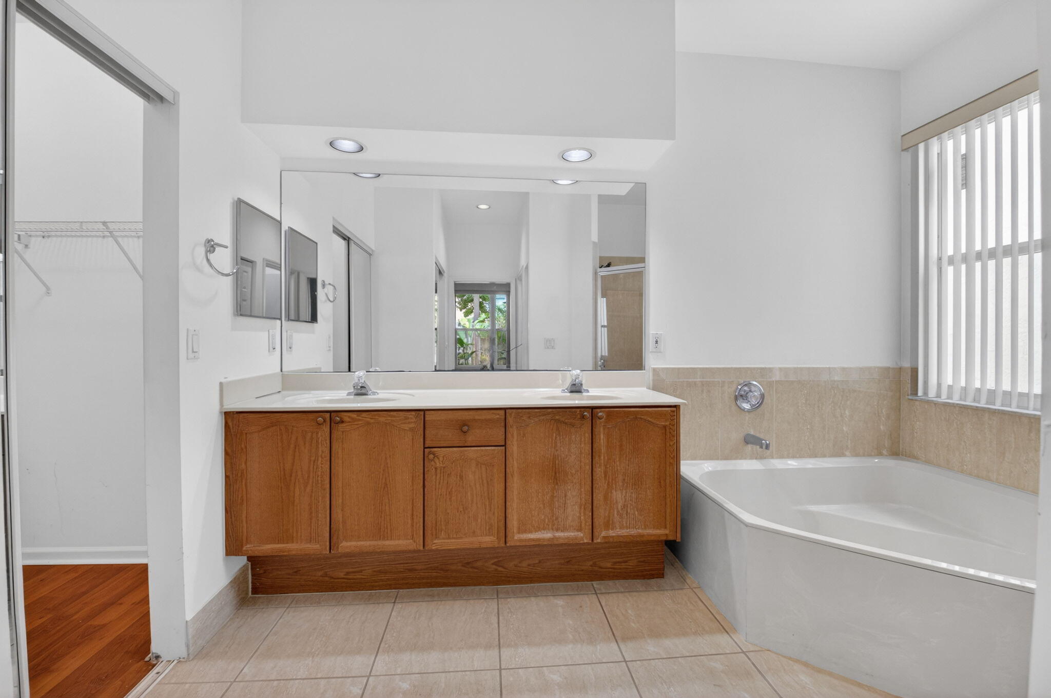 5049 Sancerre Circle Lake Worth, FL 33463 - Photo 29 of 48 32-web-or-mls-DSC_1554