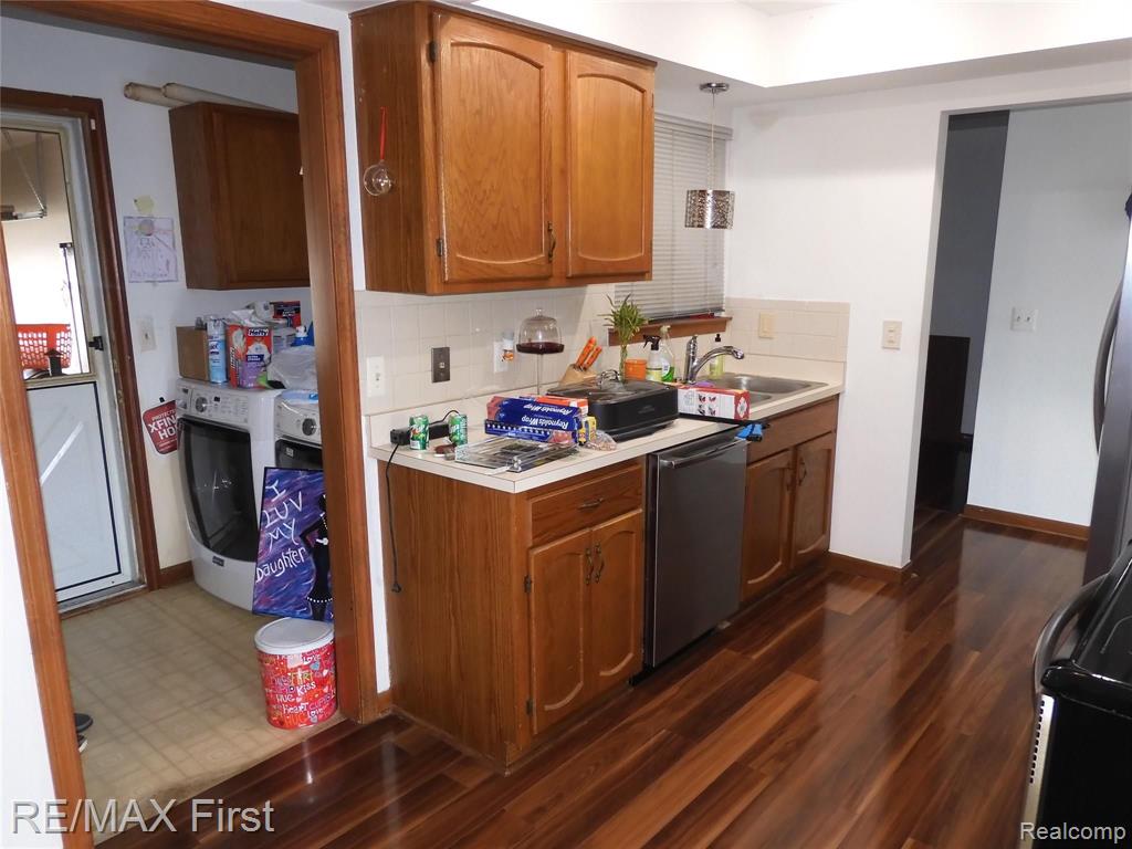 5350 Rene Drive Warren, MI 48091 - Photo 6 of 22