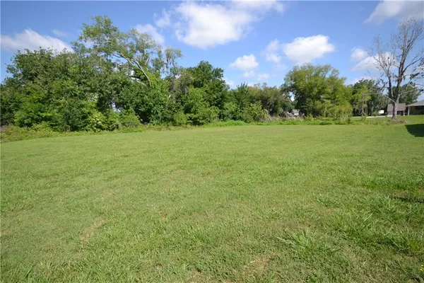 $69,900 | 145 Pleasant Valley Drive, Des Allemands, LA 70030