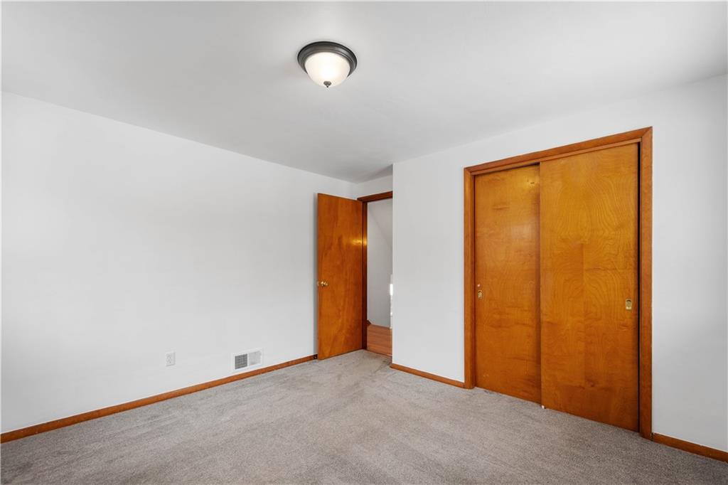 3930 Edge Road Pittsburgh, PA 15227 - Photo 26 of 45 an empty room with a window