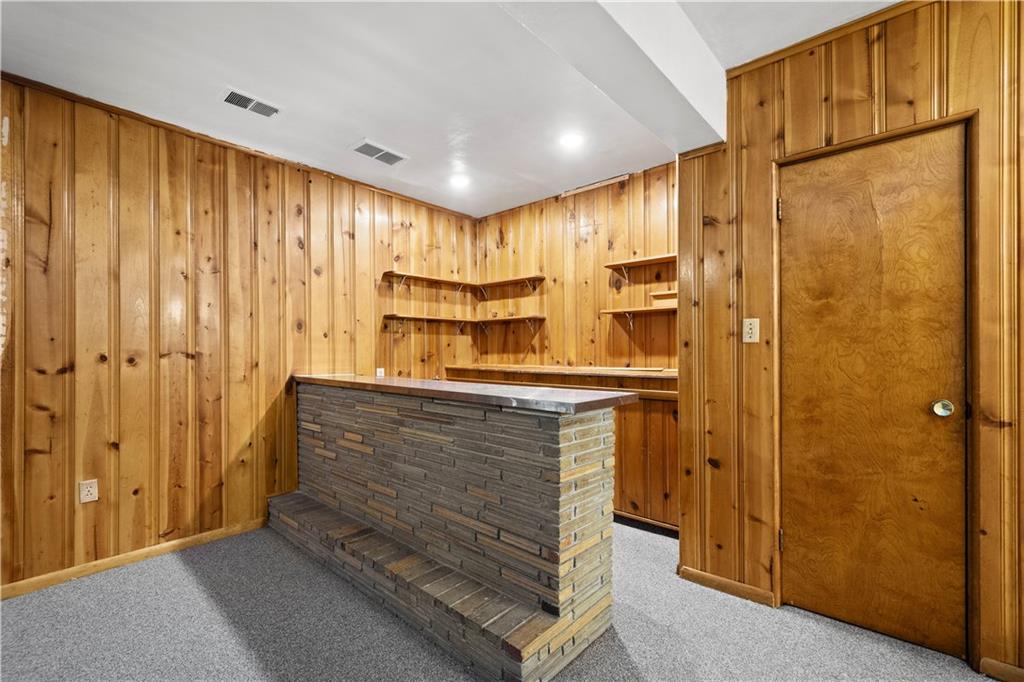 3930 Edge Road Pittsburgh, PA 15227 - Photo 34 of 45 a view of walk in closet