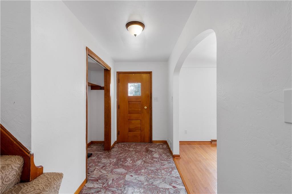 3930 Edge Road Pittsburgh, PA 15227 - Photo 4 of 45