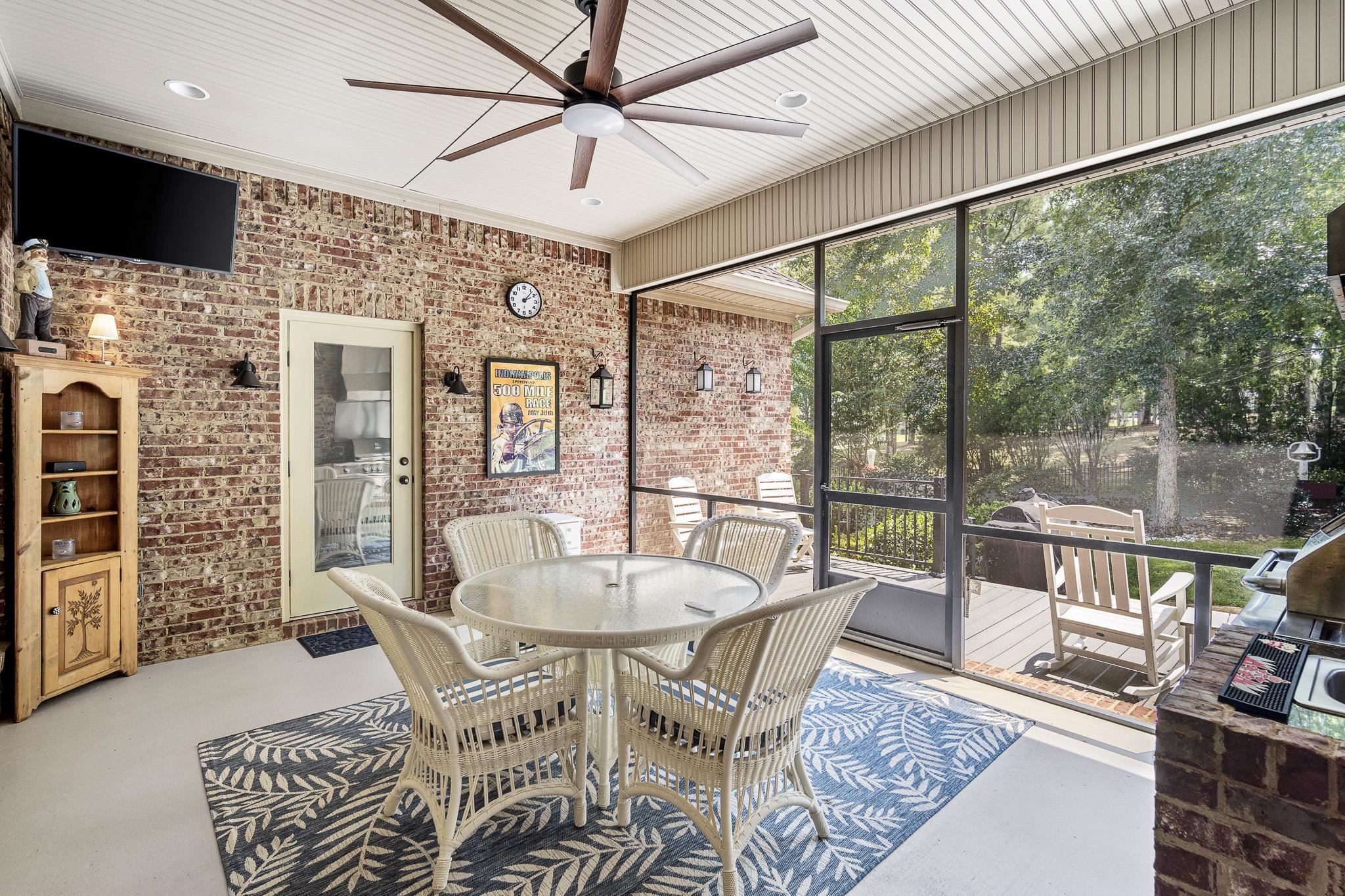 7090 Carson Lane Daphne, AL 36527 - Photo 28 of 37 Sun Room