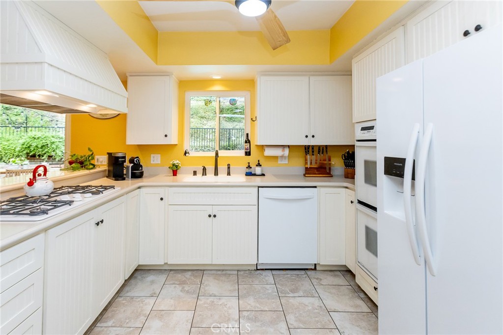 19 Hidden Valley Road Monrovia, CA 91016 - Photo 9 of 30