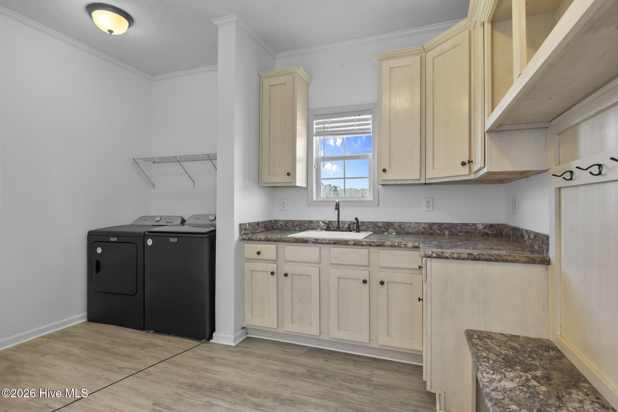 414 North Gregory Road Shawboro, NC 27973 - Photo 25 of 39 Mudroom/Laundry room