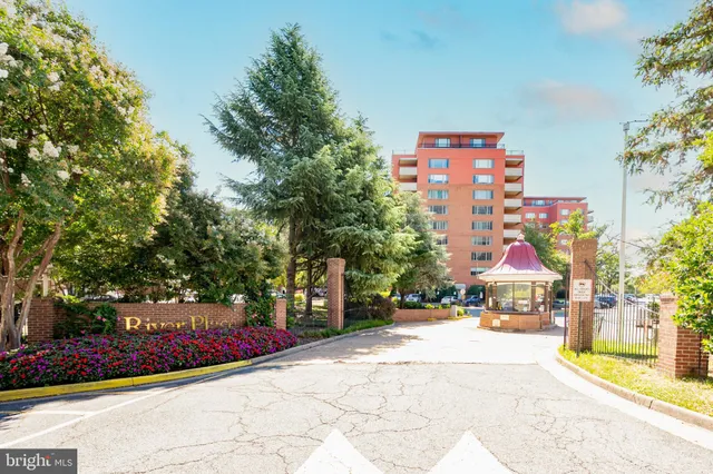 $164,950 | 1011 Arlington Boulevard, Unit 539, Arlington, VA 22209