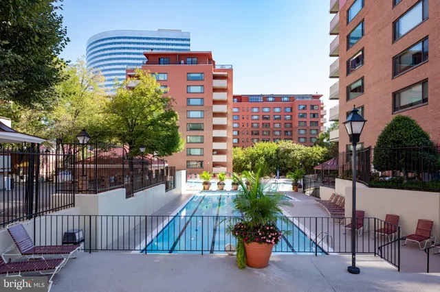 $164,950 | 1011 Arlington Boulevard, Unit 539, Arlington, VA 22209