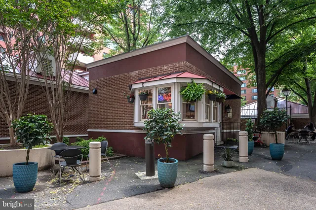 $164,950 | 1011 Arlington Boulevard, Unit 539, Arlington, VA 22209