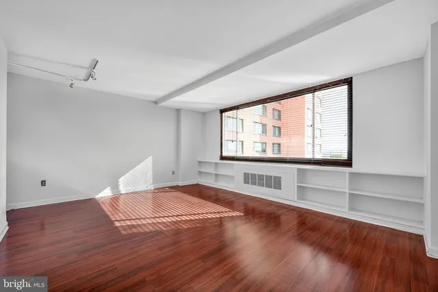 $164,950 | 1011 Arlington Boulevard, Unit 539, Arlington, VA 22209