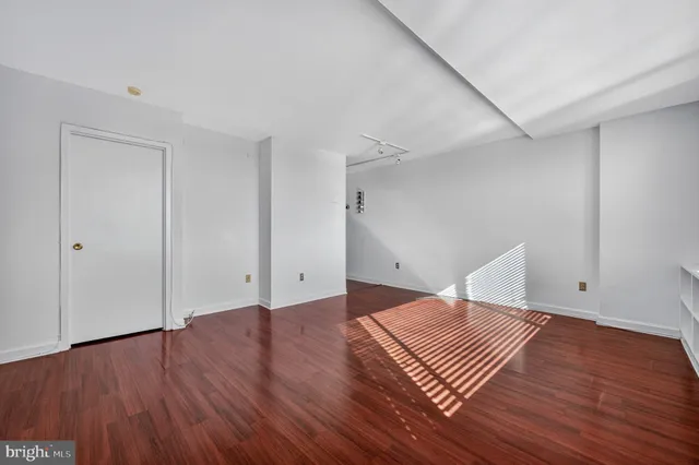 $164,950 | 1011 Arlington Boulevard, Unit 539, Arlington, VA 22209