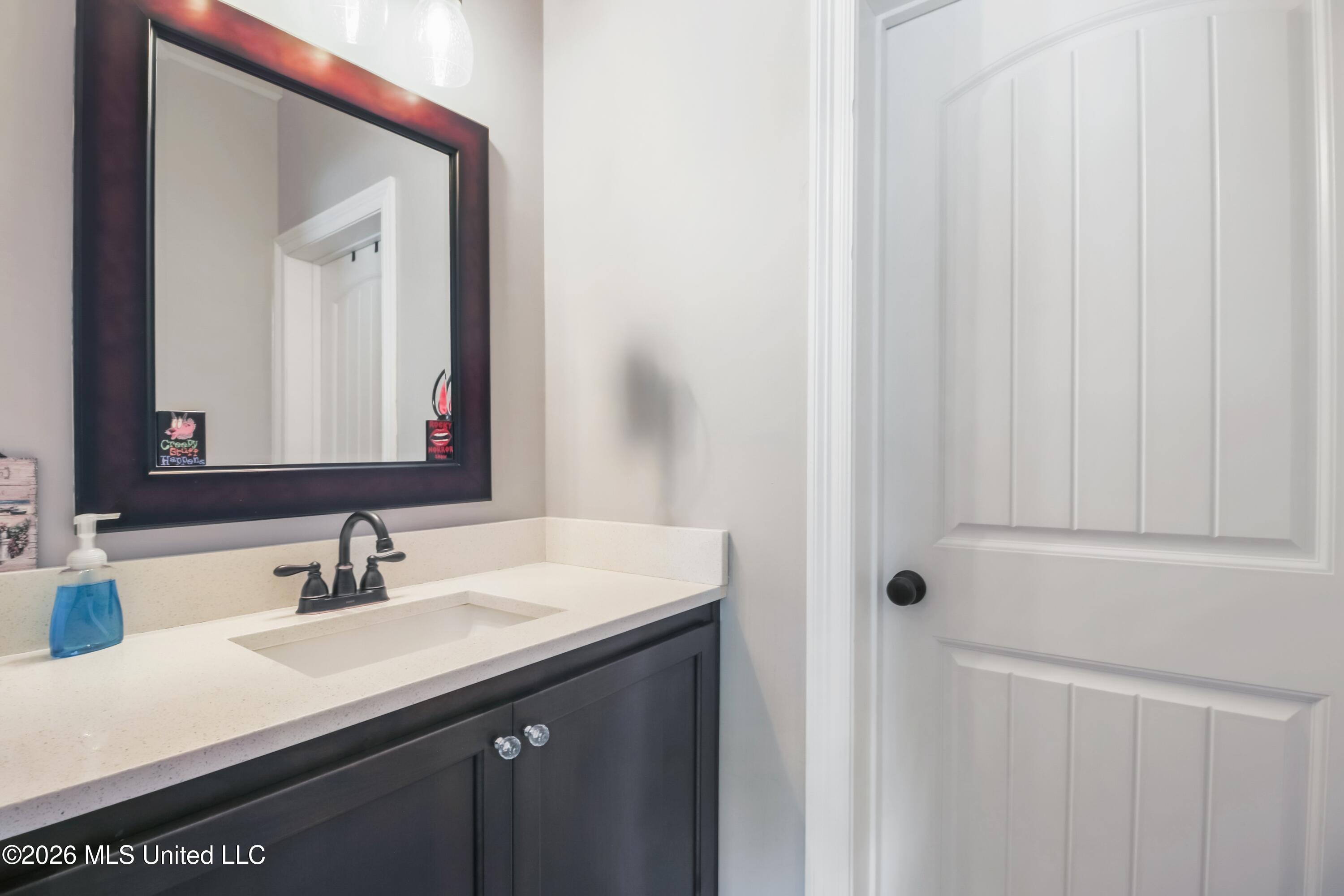 15548 Dobson Road D'Iberville, MS 39540 - Photo 30 of 55 Primary bathroom