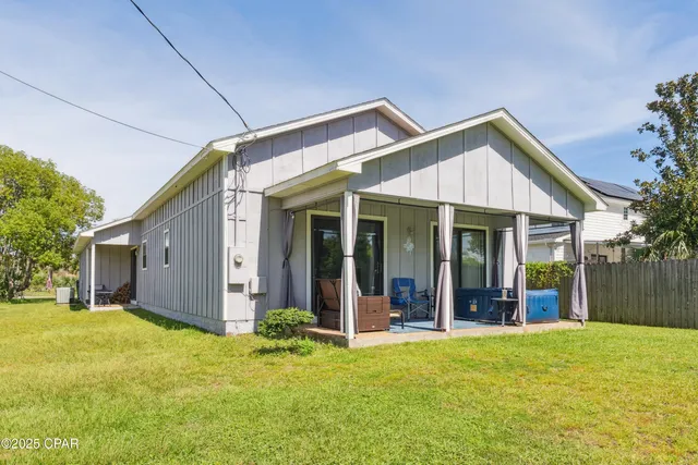 $289,000 | 300 Georgia Avenue, Lynn Haven, FL 32444