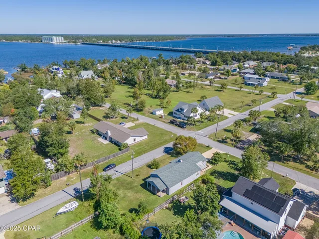 $289,000 | 300 Georgia Avenue, Lynn Haven, FL 32444