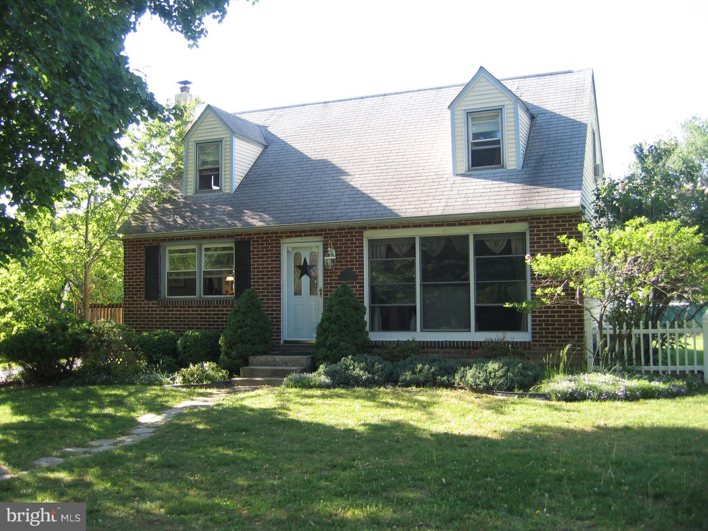 3180 Maple Road Huntingdon Valley, PA 19006 - Photo 1 of 20 Exterior Front