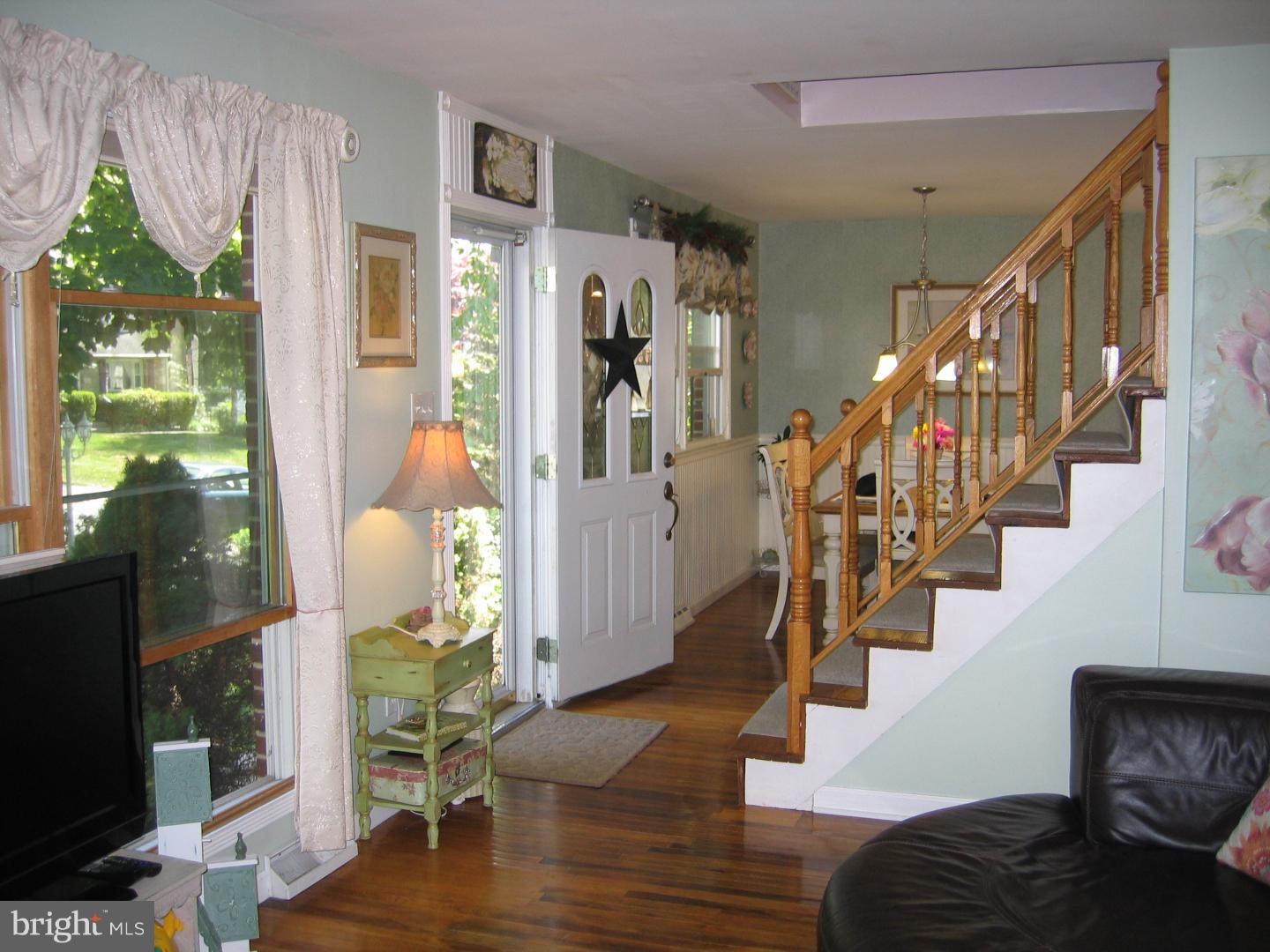 3180 Maple Road Huntingdon Valley, PA 19006 - Photo 4 of 20 View