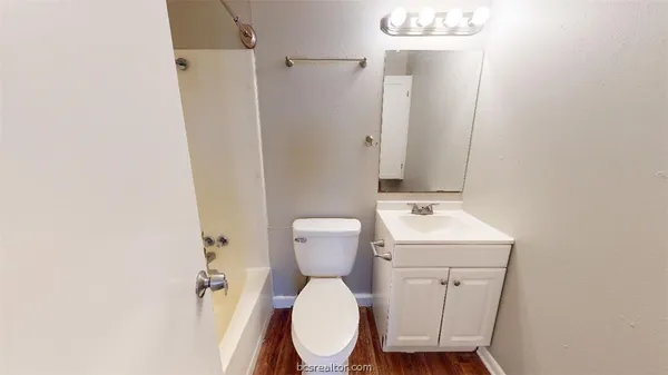 $725 | 500 Foch Street, Unit 5, Bryan, TX 77801
