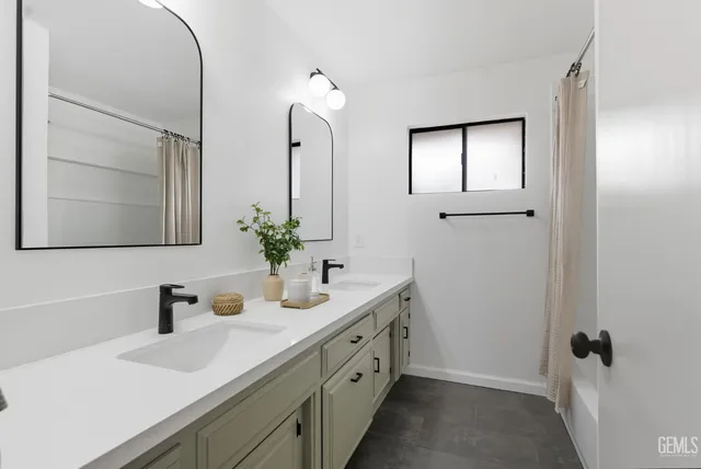 $439,000 | Undisclosed Address, Bakersfield, CA 93308