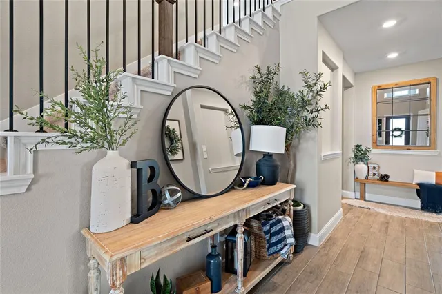 a view of living room washer and dryer