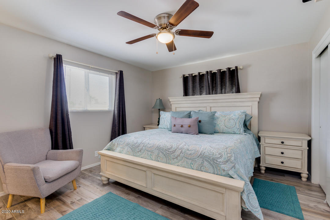 5210 Casper Road Mesa, AZ 85205 - Photo 18 of 32 Master Bedroom