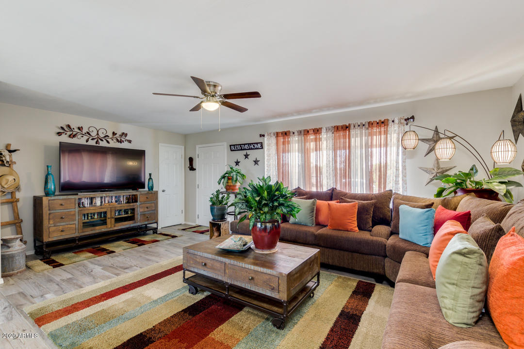 5210 Casper Road Mesa, AZ 85205 - Photo 6 of 32 6