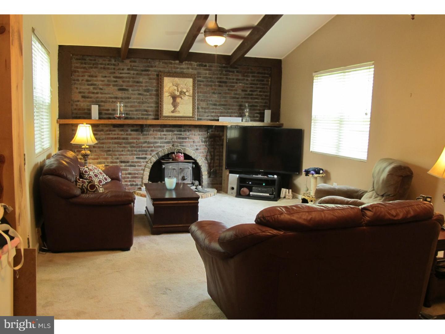2696 Raven Road Cinnaminson, NJ 08077 - Photo 7 of 23 Family Room