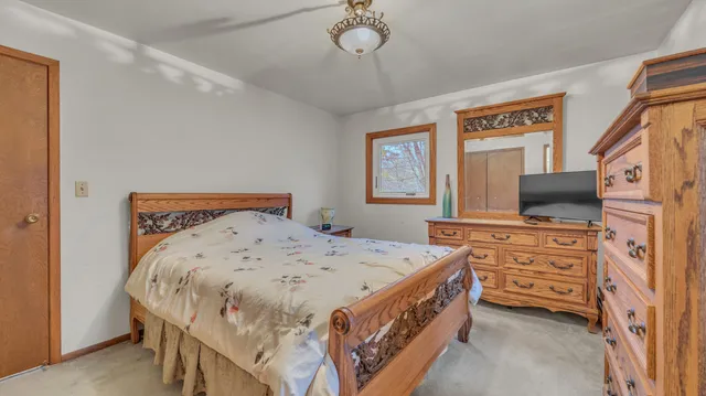 $499,900 | 1814 County H, Farmington, WI 53040