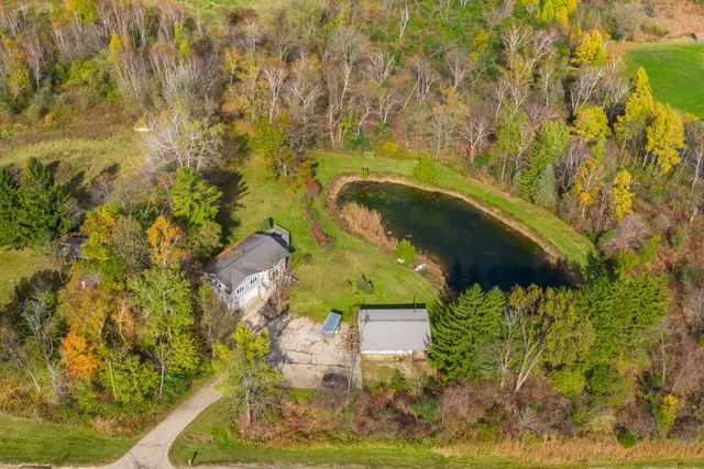 $499,900 | 1814 County H, Farmington, WI 53040