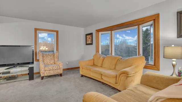 $499,900 | 1814 County H, Farmington, WI 53040