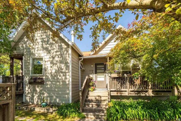 $439,000 | 1602 Minnesota Avenue, Duluth, MN 55802