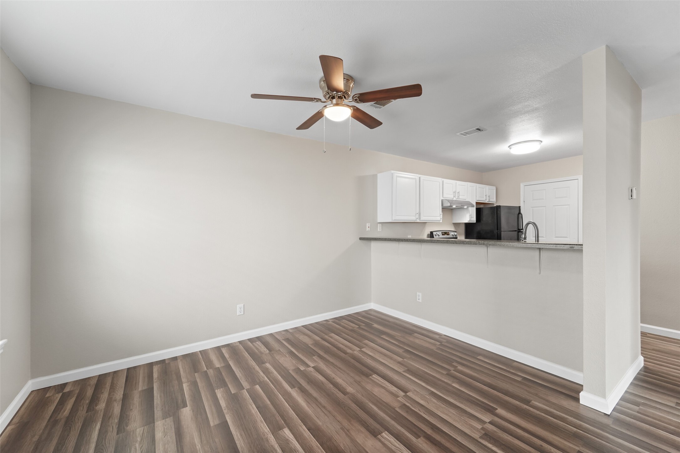 512 Hollyhock Street, Unit 23 Prairie View, TX 77484 - Photo 4 of 16