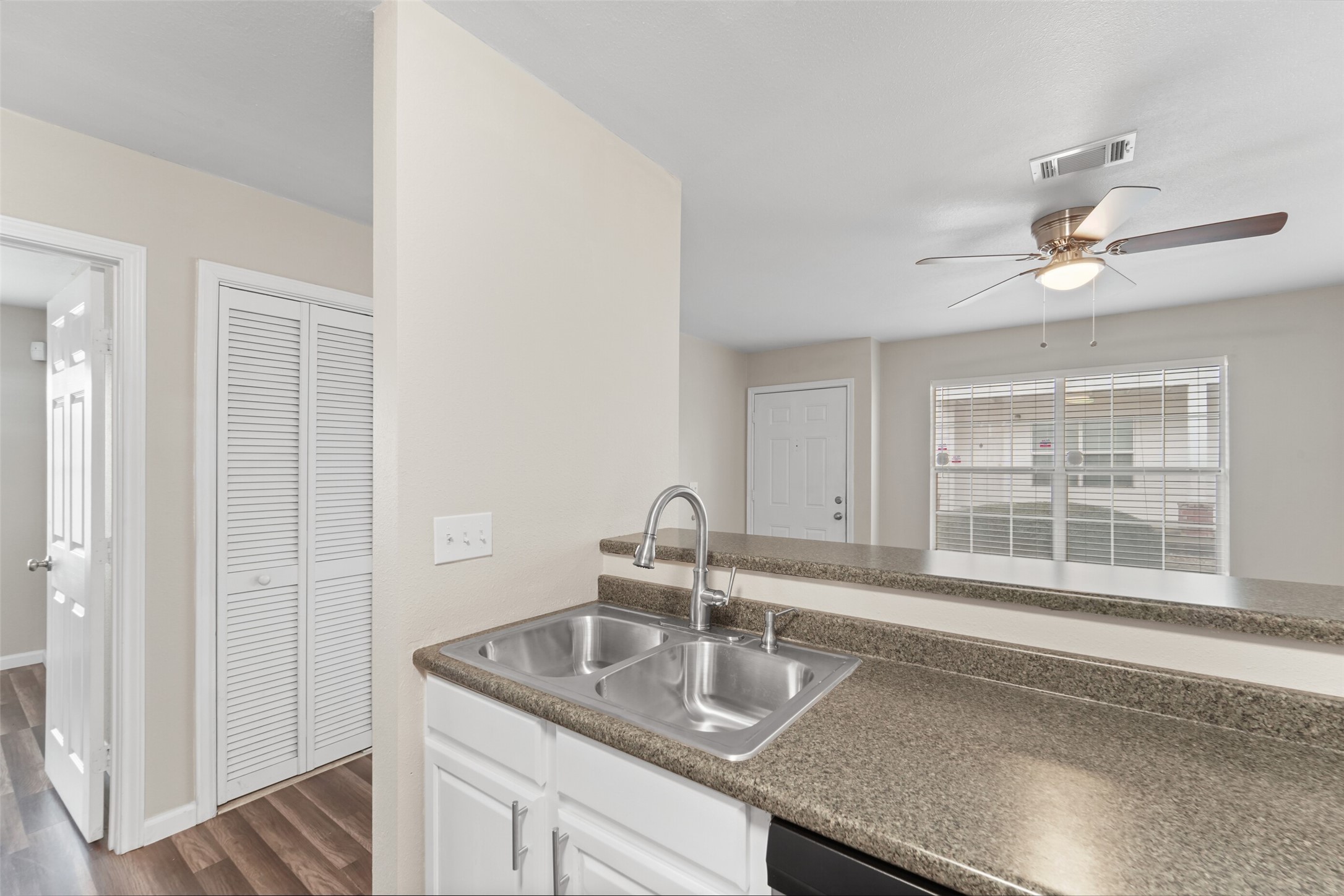 512 Hollyhock Street, Unit 23 Prairie View, TX 77484 - Photo 9 of 16