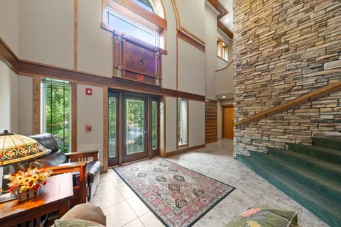 $385,000 | 415 South Wells Street, Unit 810, Lake Geneva, WI 53147