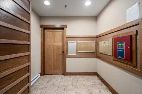 $385,000 | 415 South Wells Street, Unit 810, Lake Geneva, WI 53147