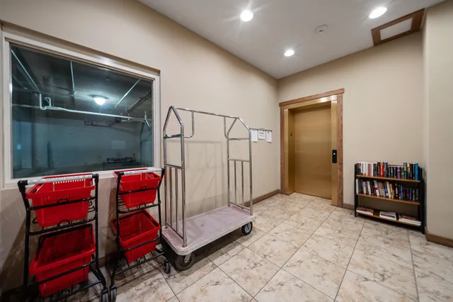 $385,000 | 415 South Wells Street, Unit 810, Lake Geneva, WI 53147