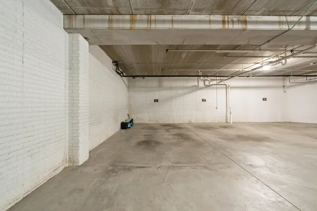 $385,000 | 415 South Wells Street, Unit 810, Lake Geneva, WI 53147