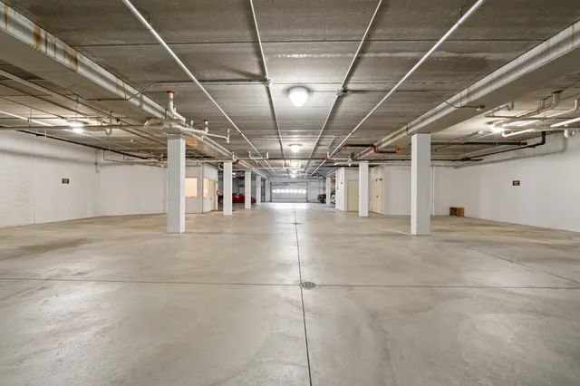 $385,000 | 415 South Wells Street, Unit 810, Lake Geneva, WI 53147