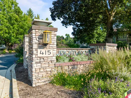 $385,000 | 415 South Wells Street, Unit 810, Lake Geneva, WI 53147