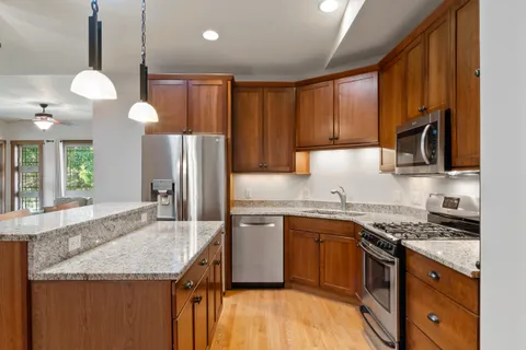 $385,000 | 415 South Wells Street, Unit 810, Lake Geneva, WI 53147