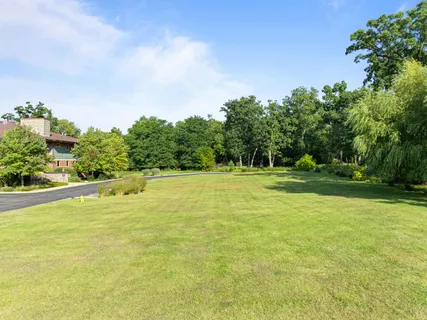 $385,000 | 415 South Wells Street, Unit 810, Lake Geneva, WI 53147