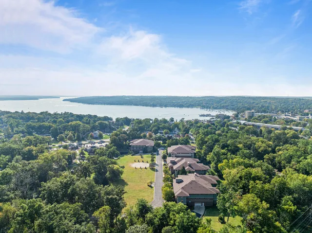 $385,000 | 415 South Wells Street, Unit 810, Lake Geneva, WI 53147