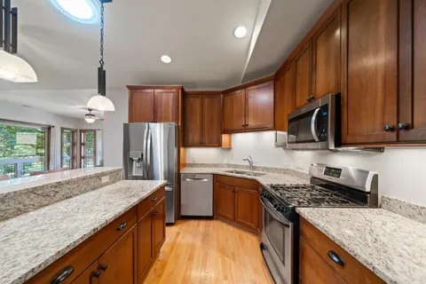 $385,000 | 415 South Wells Street, Unit 810, Lake Geneva, WI 53147