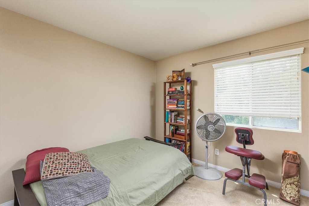 28984 Escalante Road Menifee, CA 92587 - Photo 20 of 40 Spare bedroom upstairs
