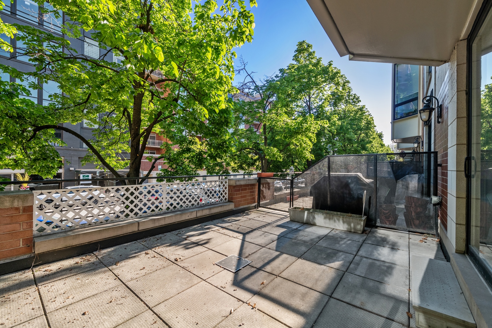 640 West Fulton Street, Unit C Chicago, IL 60661 - Photo 21 of 35