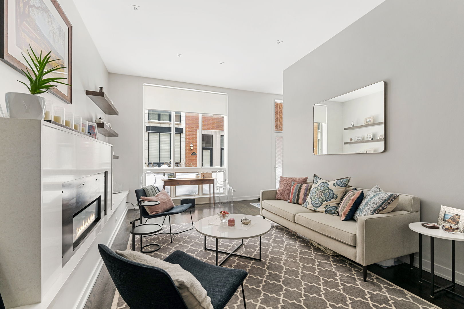 640 West Fulton Street, Unit C Chicago, IL 60661 - Photo 4 of 35