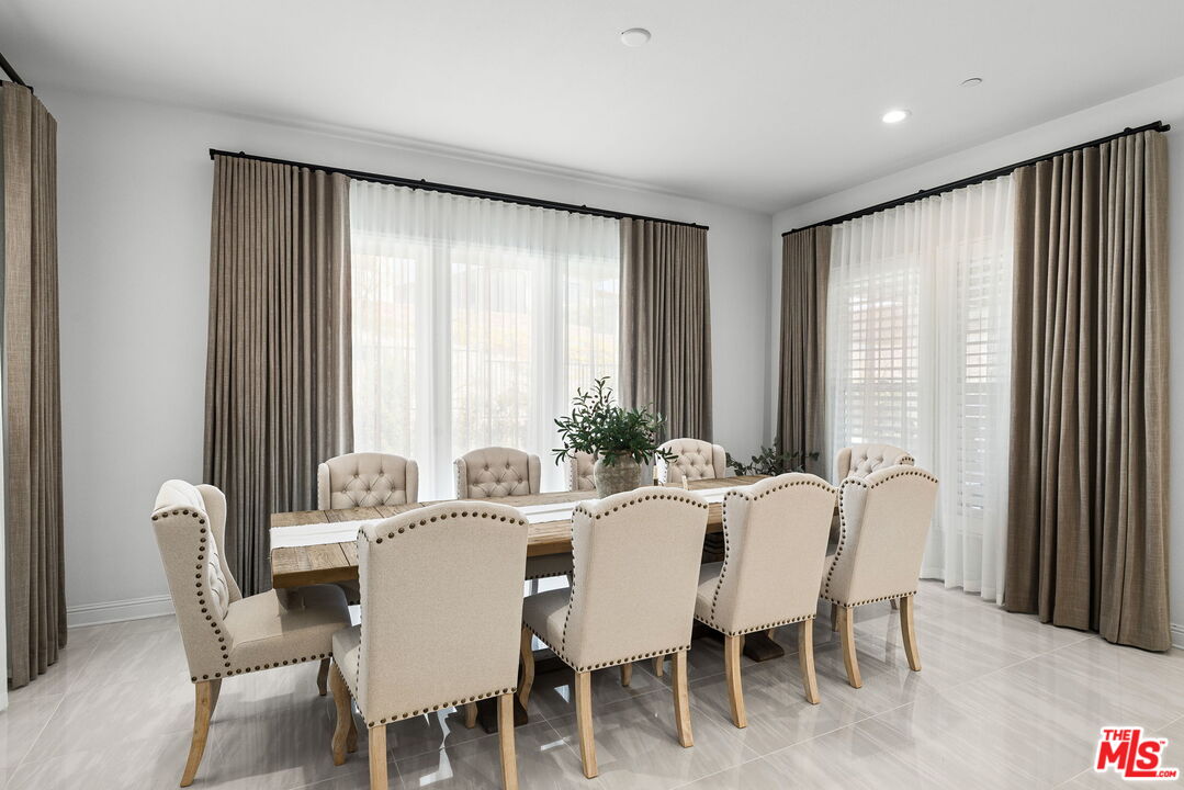 11734 Manchester Way Porter Ranch, CA 91326 - Photo 14 of 55 Gallery Image 14