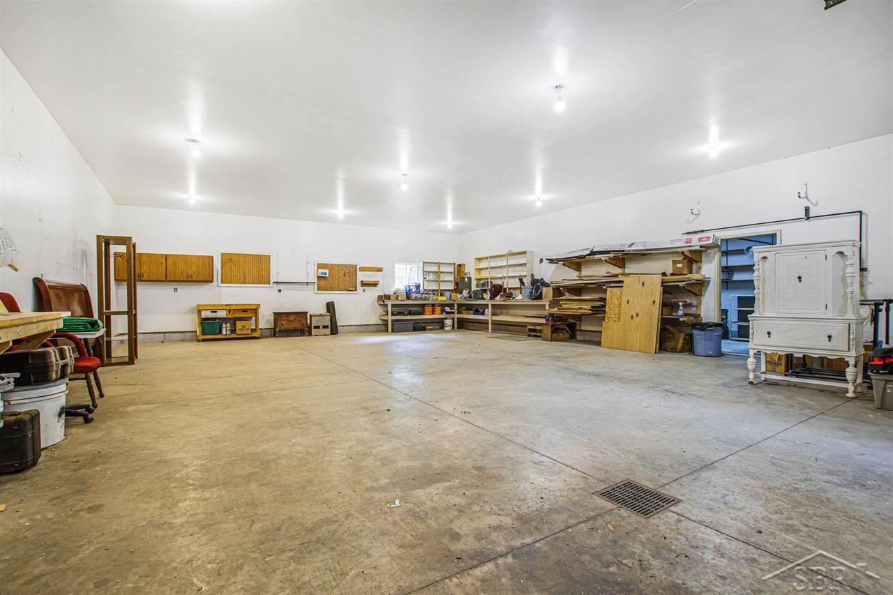 2255 9 Mile Road Kawkawlin, MI 48631 - Photo 40 of 58 50080584-42.JPG