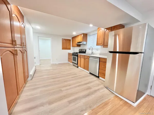 $3,000 | 103 Bennett Avenue, Unit G, Yonkers, NY 10701