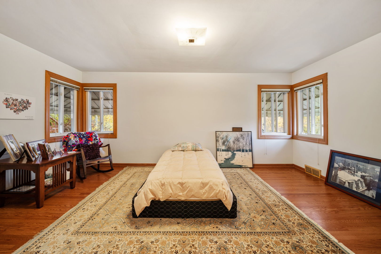 2619 York Road Oak Brook, IL 60523 - Photo 19 of 41 a living room with furniture and a window
