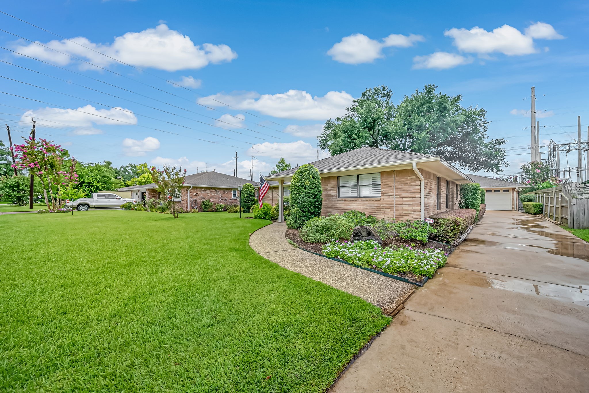 1330 Foxwood Road Houston, TX 77008 - Photo 4 of 30