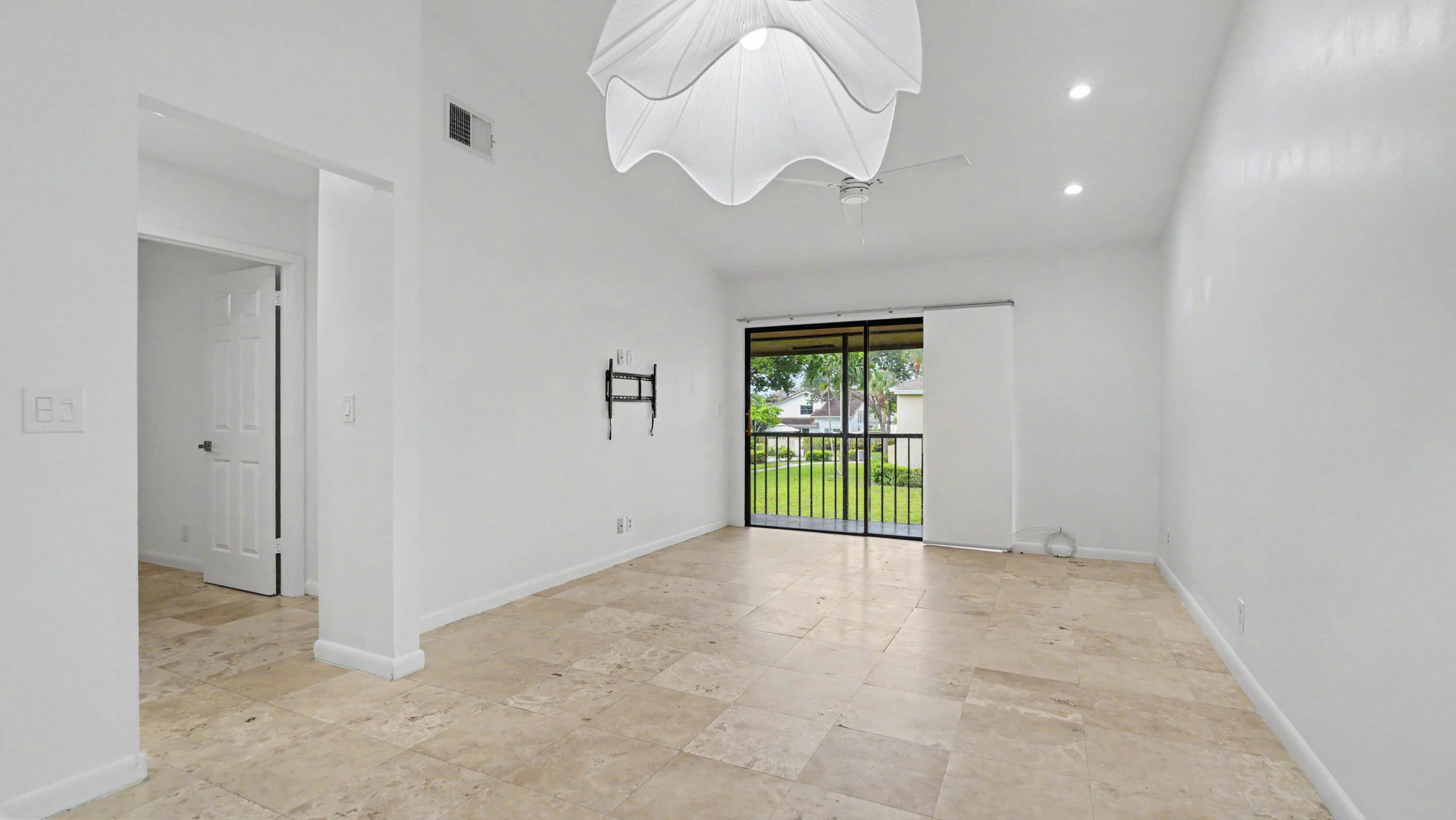 3939 Northeast 5th Avenue, Unit A201 Boca Raton, FL 33431 - Photo 3 of 44 DSC08758
